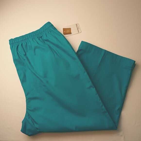 breckenridge Pants - NWT Breckenridge Woman Solid Twill Capris Pacific Teal Color Elastic Waist 16W